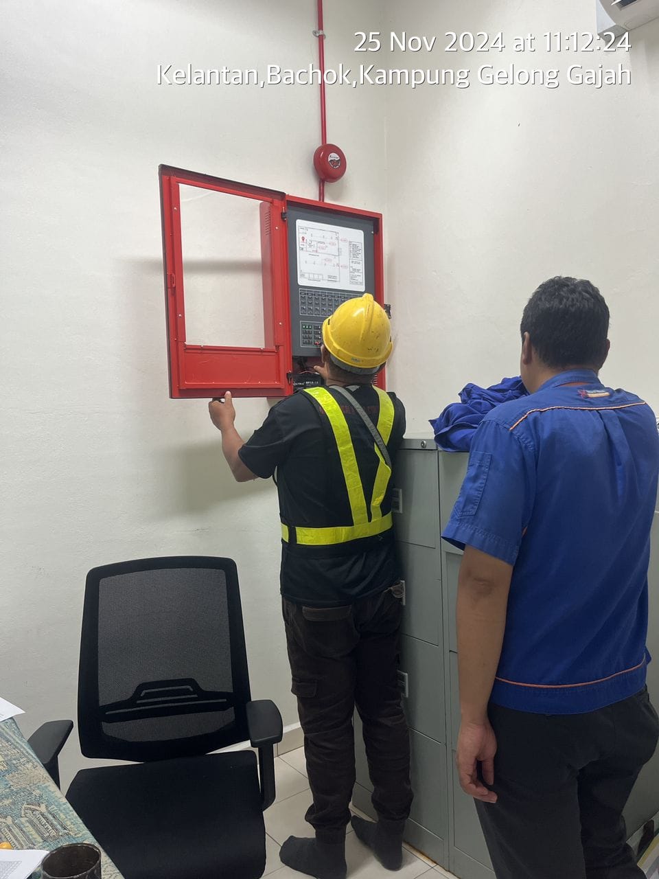Selenggara sistem pencegah kebakaran